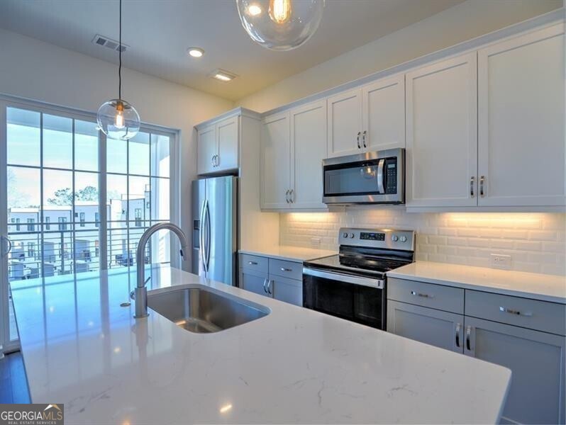 The Maxwell - Residential Lease