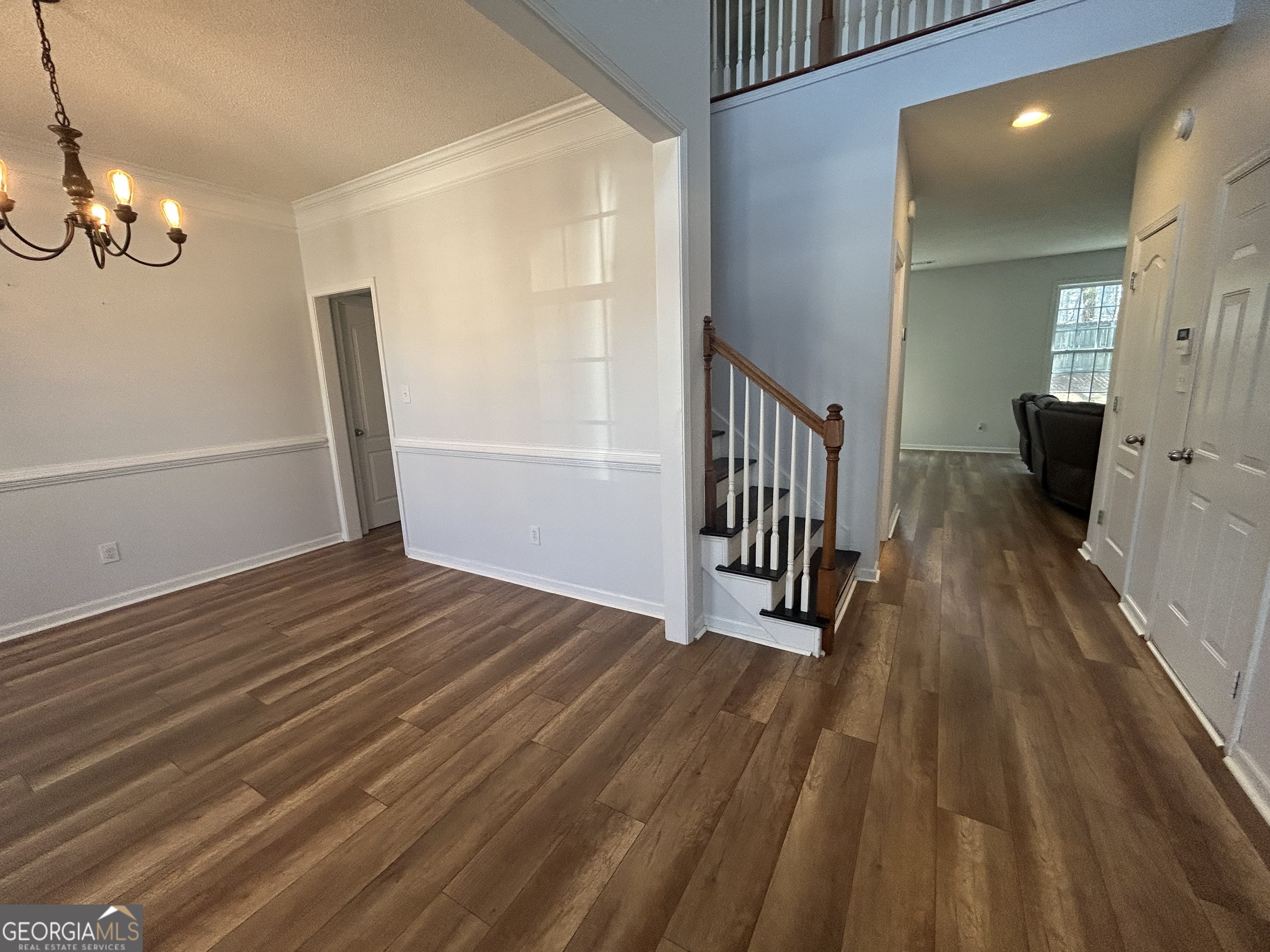 560 Millbrook Village DR