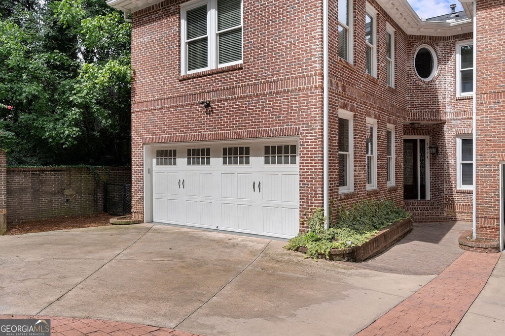Photo of 1294 Lenox Park Boulevard NE, Brookhaven, GA 30319 (MLS # 10873286)