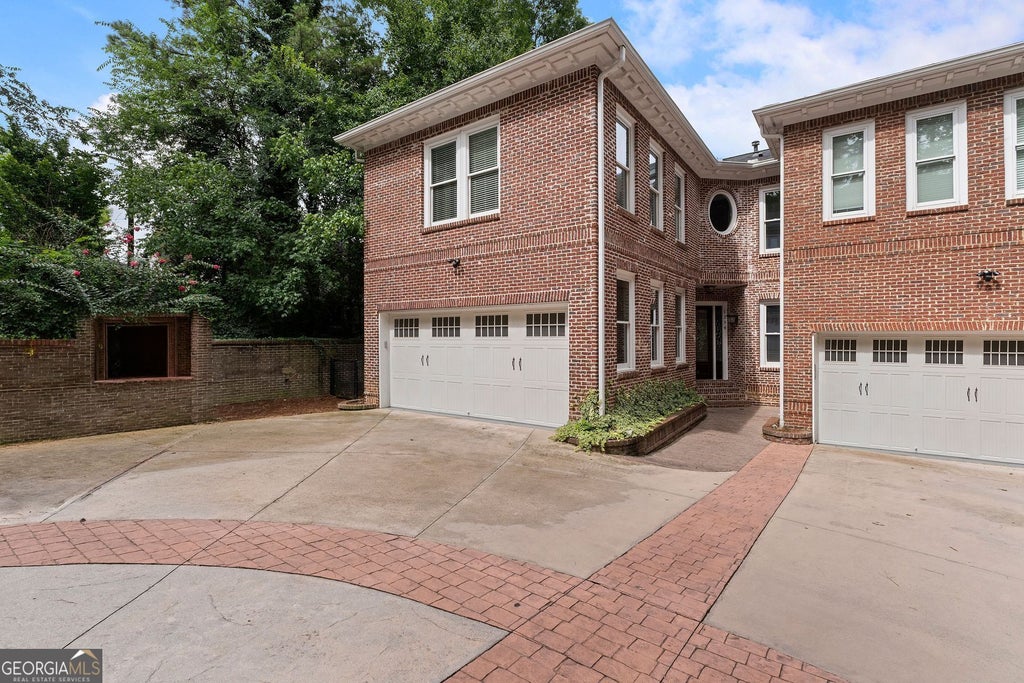 Photo of 1294 Lenox Park Boulevard NE, Brookhaven, GA 30319 (MLS # 10873286)