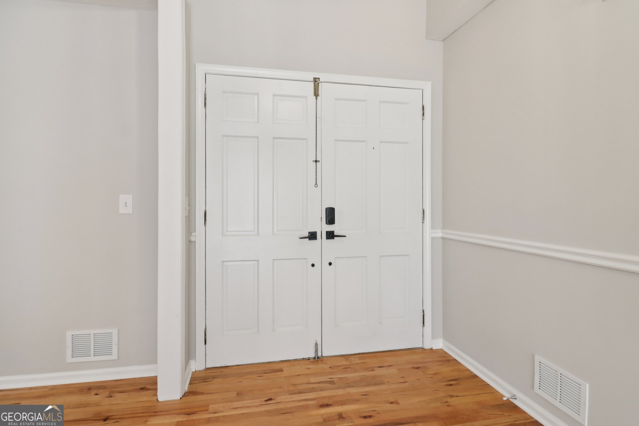 937 Hidden Falls LN SE