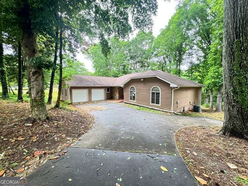 Photo of 3245 W Anderson Drive, Lithia Springs, GA 30122 (MLS # 10753614)
