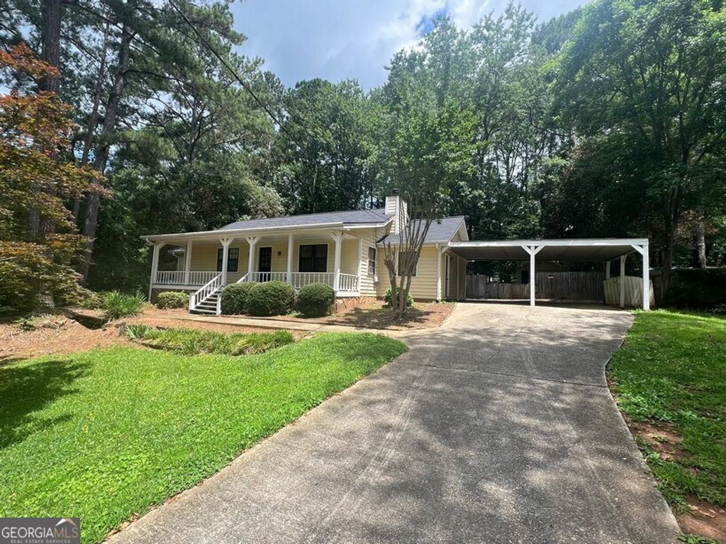 Photo of 916 Curry Circle, Conyers, GA 30094 (MLS # 10663873)