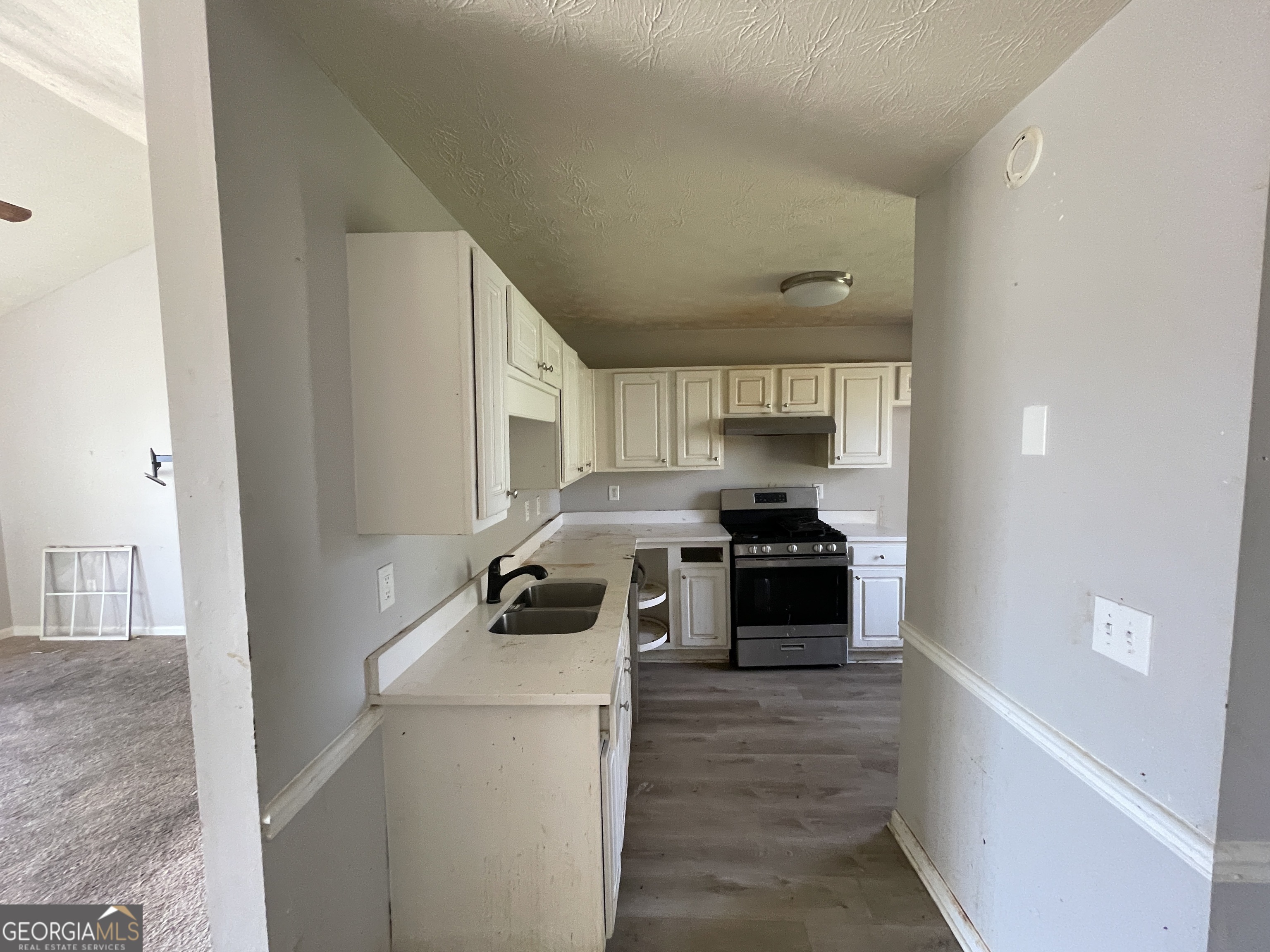 133 Dove LNDG