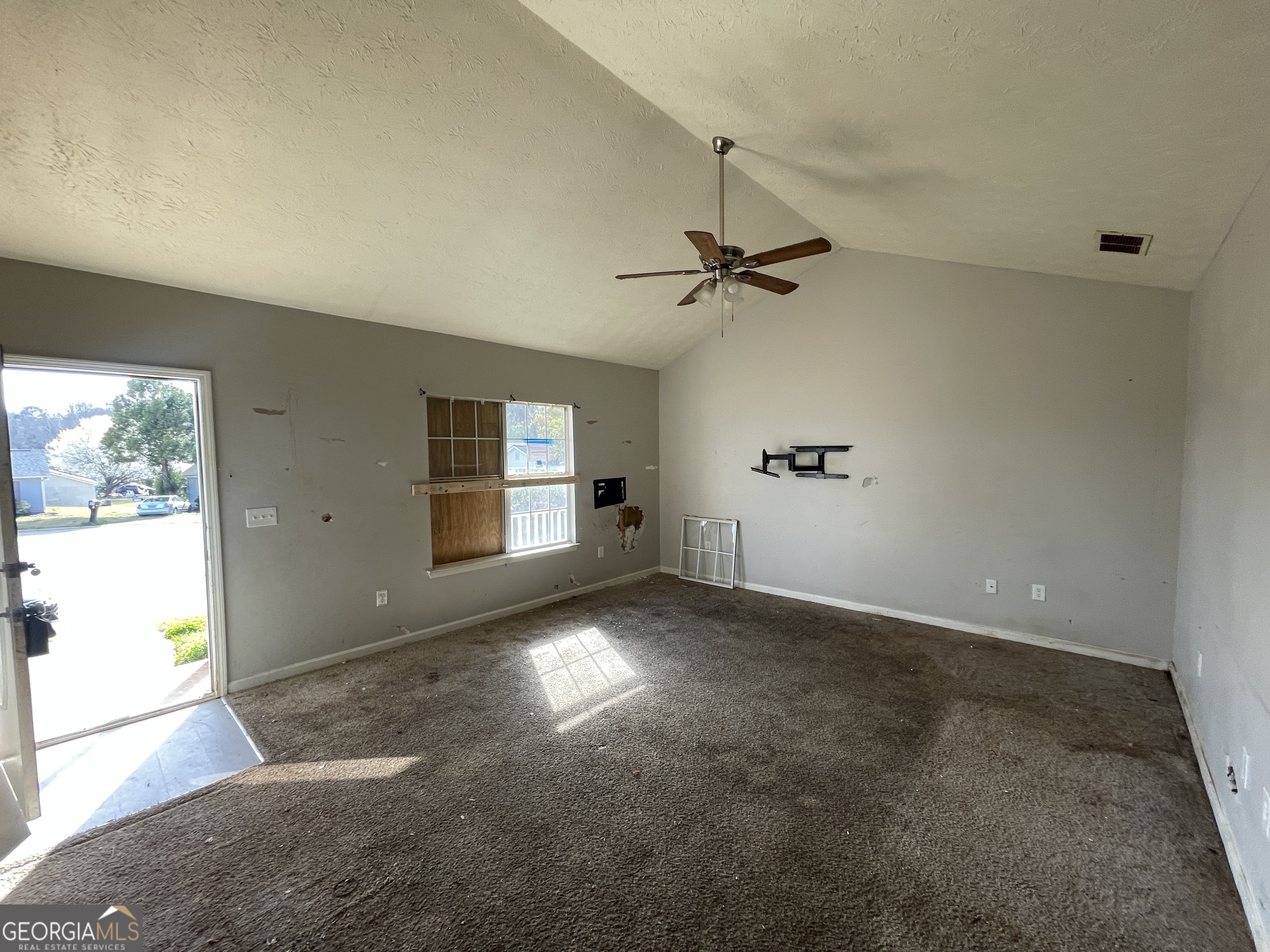 133 Dove LNDG