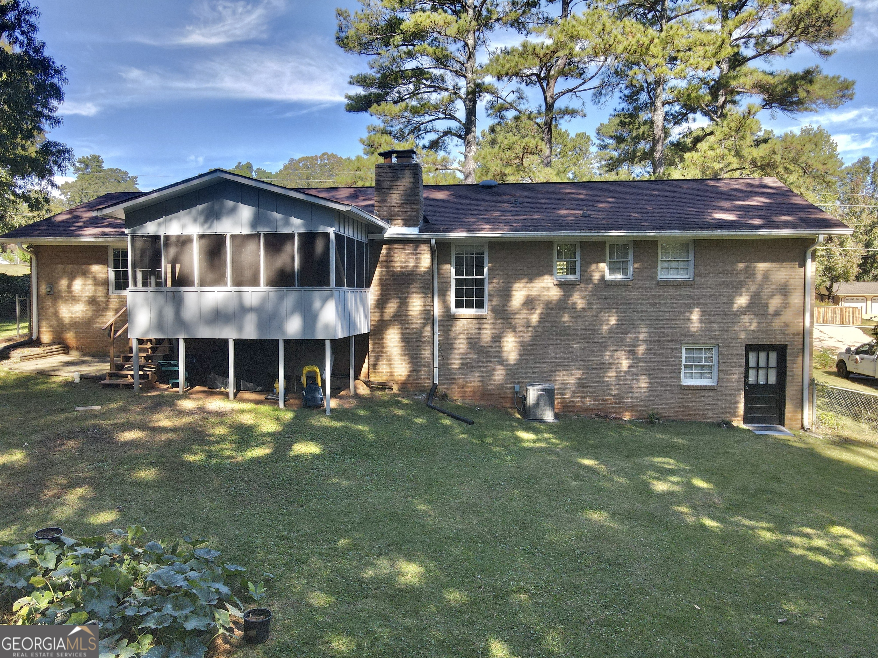 4338 Louis RD SW