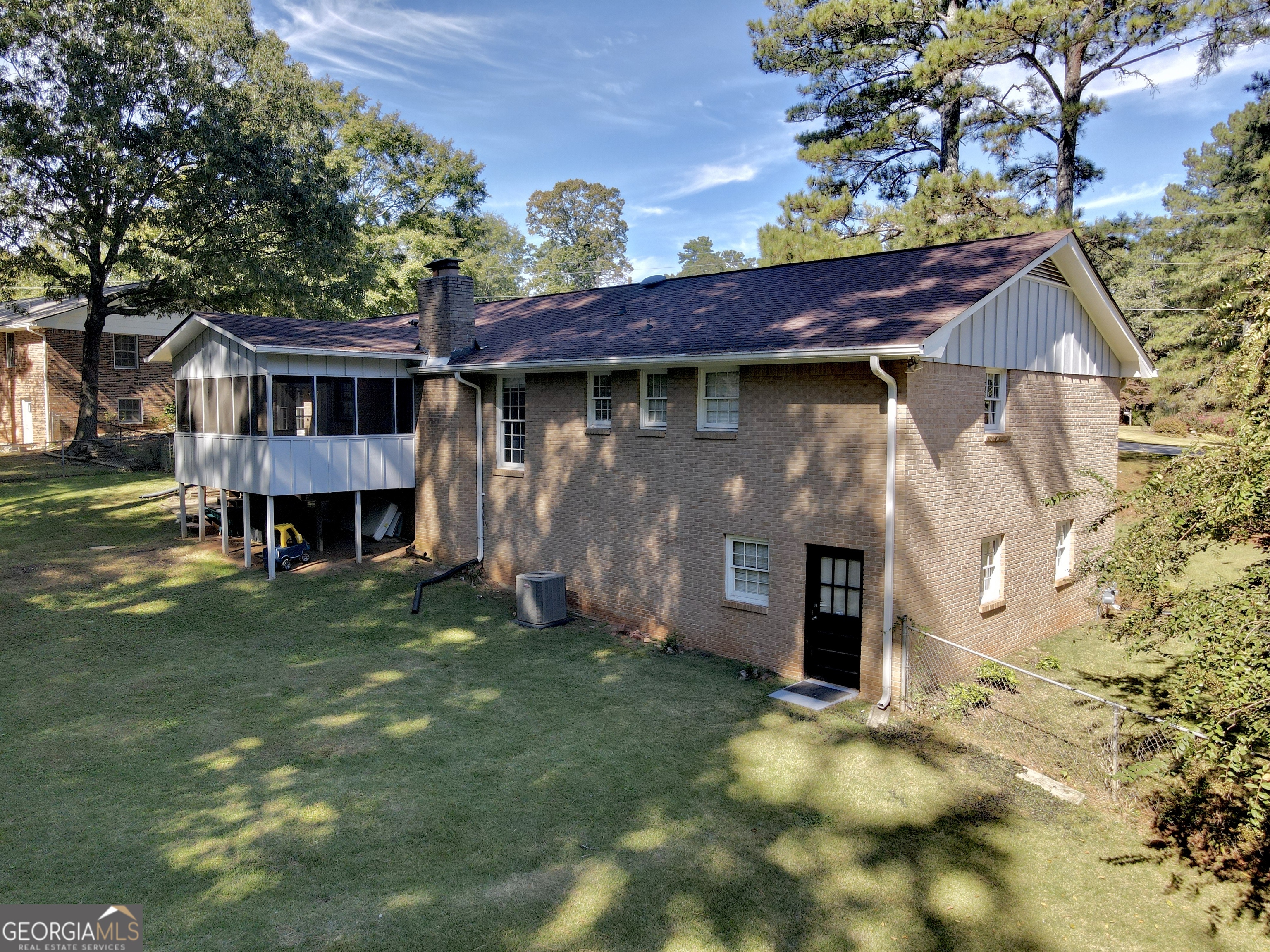 4338 Louis RD SW