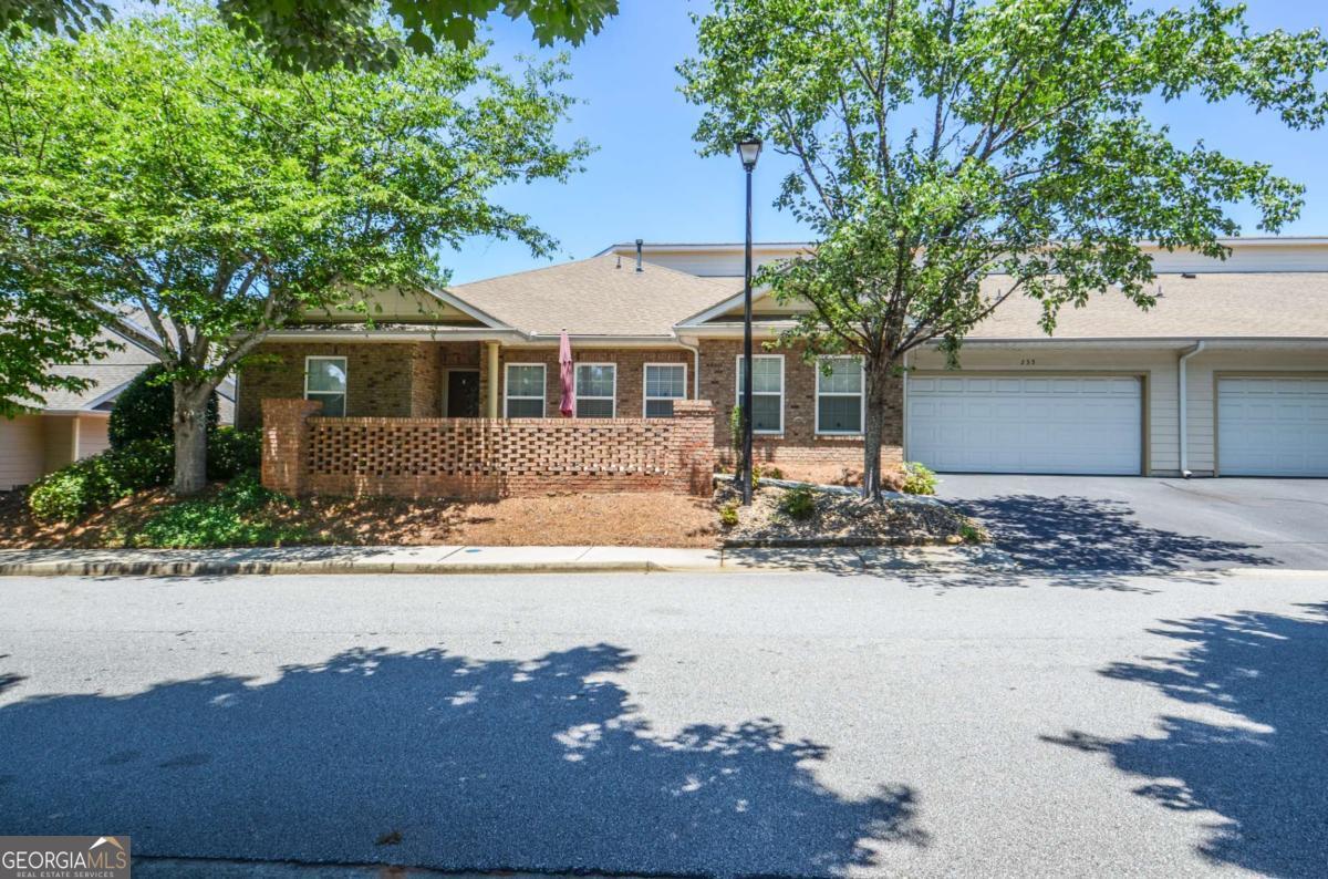 235 Villa Park CIR