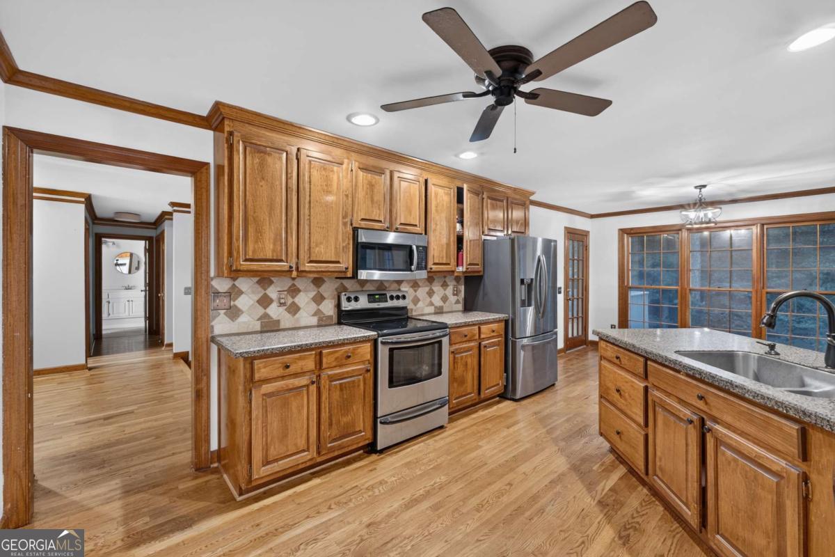 1105 Secret Cove DR