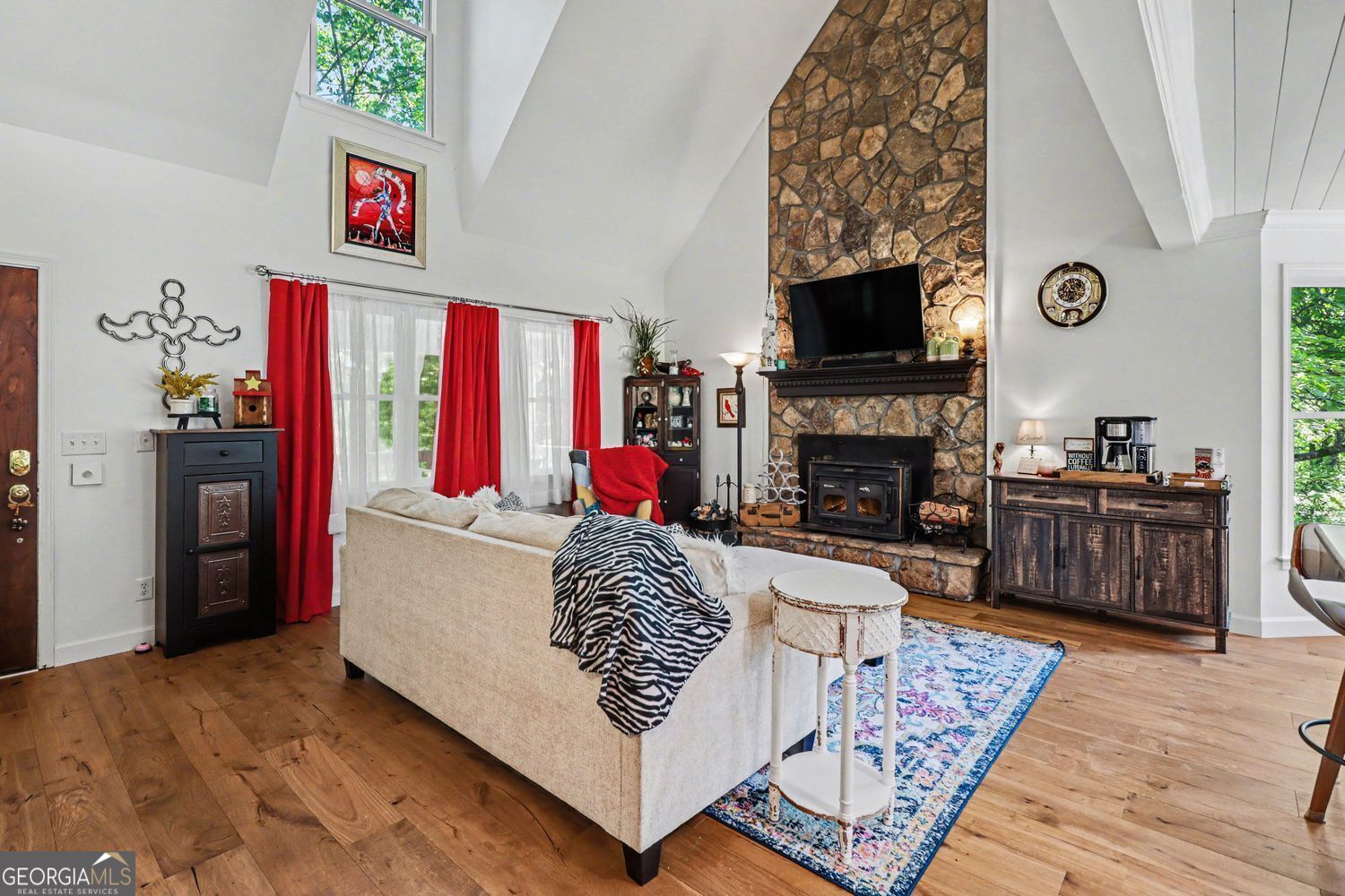 1136 Timber Ridge LN