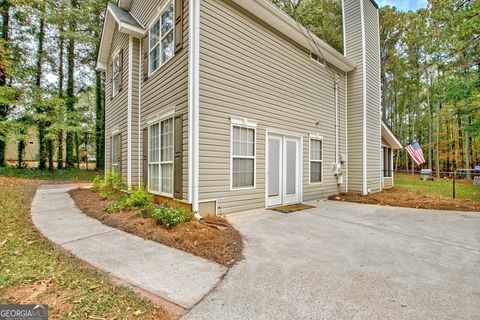 A home in Newnan