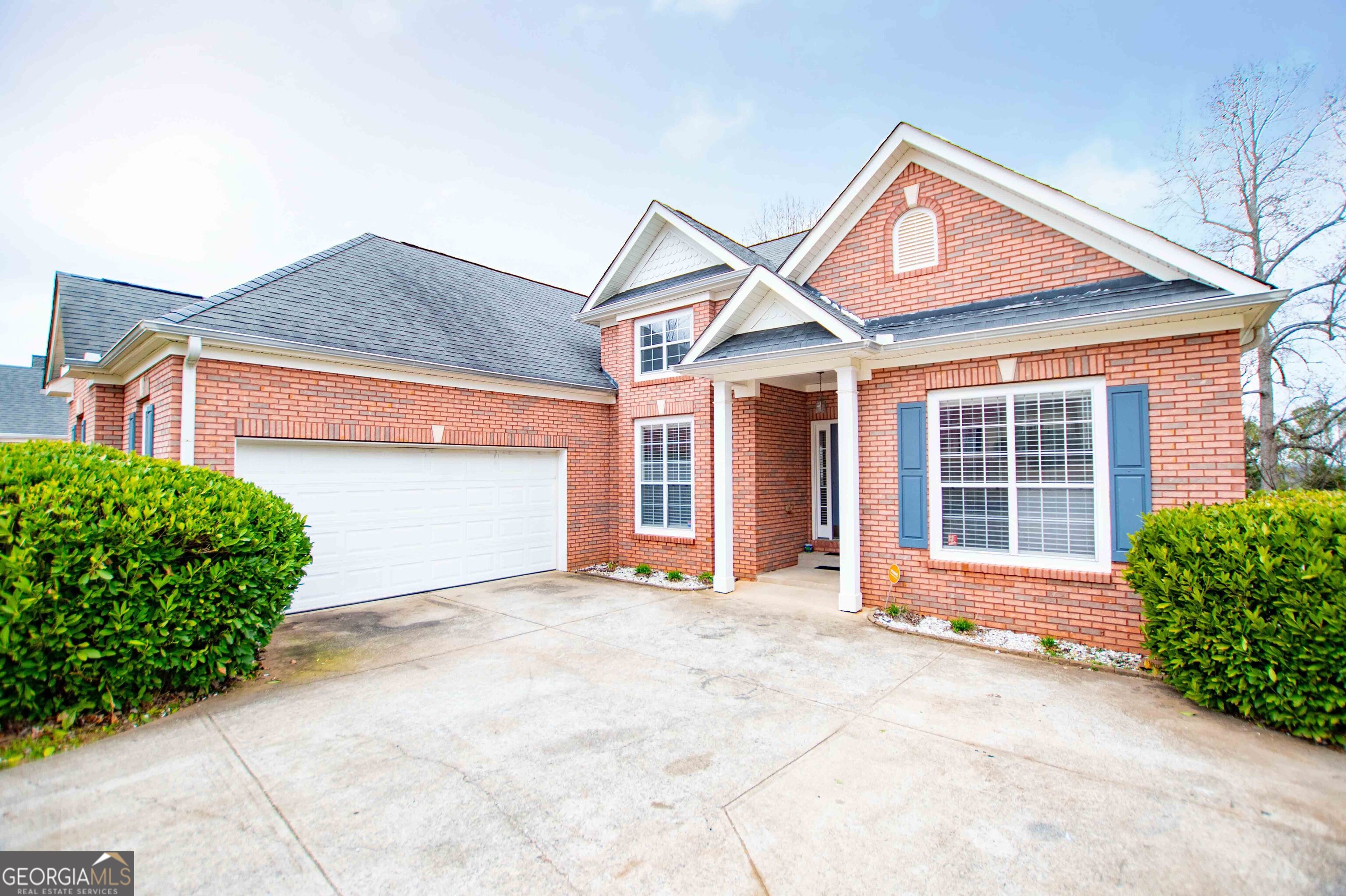 2657 Neighborhood WALK S