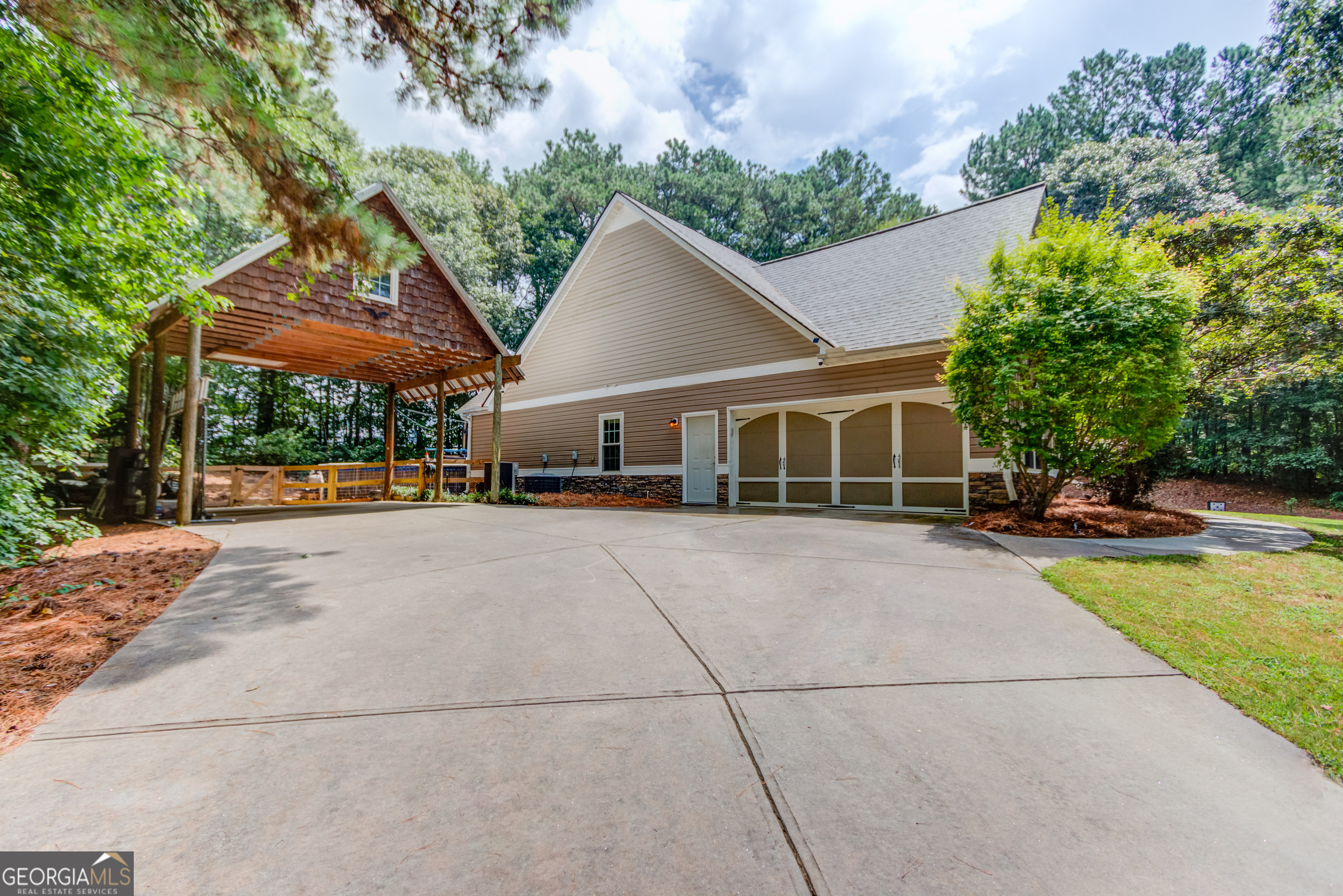 4503 Atha CIR