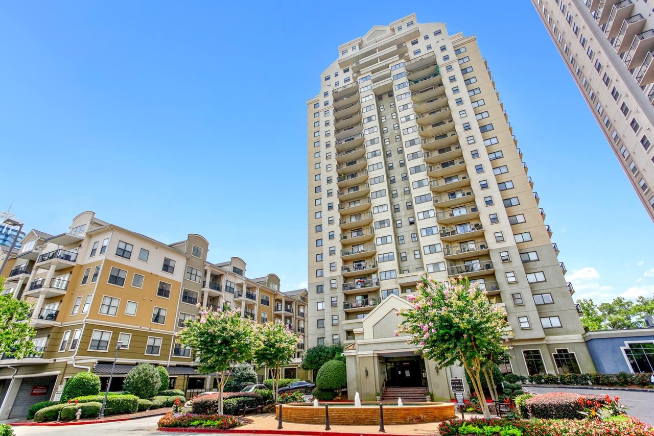 Great opportunity to own a 1BR/1BA with an additional 1/2 bath and Den/Office at Park Towers Place! This clean, move-in ready condo is located in a boutique style mid-rise and overlooks a peaceful courtyard. Two assigned covered parking spaces are included! As well as two free guest parking passes, an interior storage unit, wine locker, gas cooking, additional closet space, oversized master bath with double vanity and so mush more! Enjoy a unique lifestyle with unmatched amenities including 24 hr. Concierge service, convenient onsite market, onsite dry cleaning and alterations, modern clubroom, state of the art fitness center, large dog park, oversized pool, outdoor grilling with cabanas and ample green space.