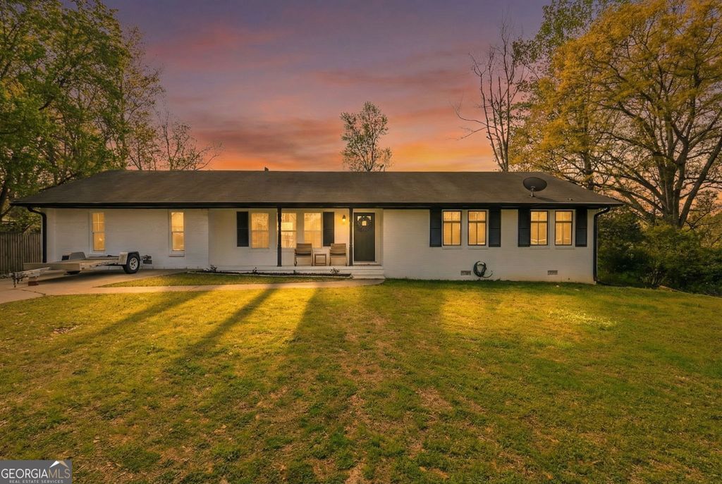 Photo of 150 Sims Street, Winder, GA 30680 (MLS # 10722057)