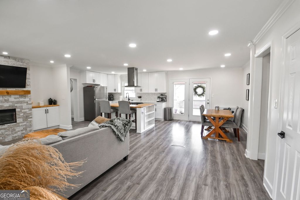 Photo of 150 Sims Street, Winder, GA 30680 (MLS # 10722057)