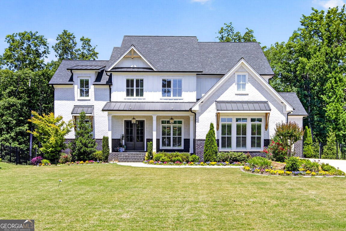 3528 N Bogan RD