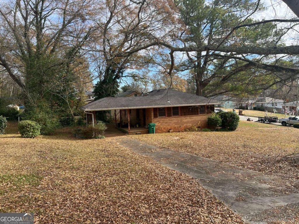 Photo of 2090 Cherry Lane, Decatur, GA 30032 (MLS # 10661015)