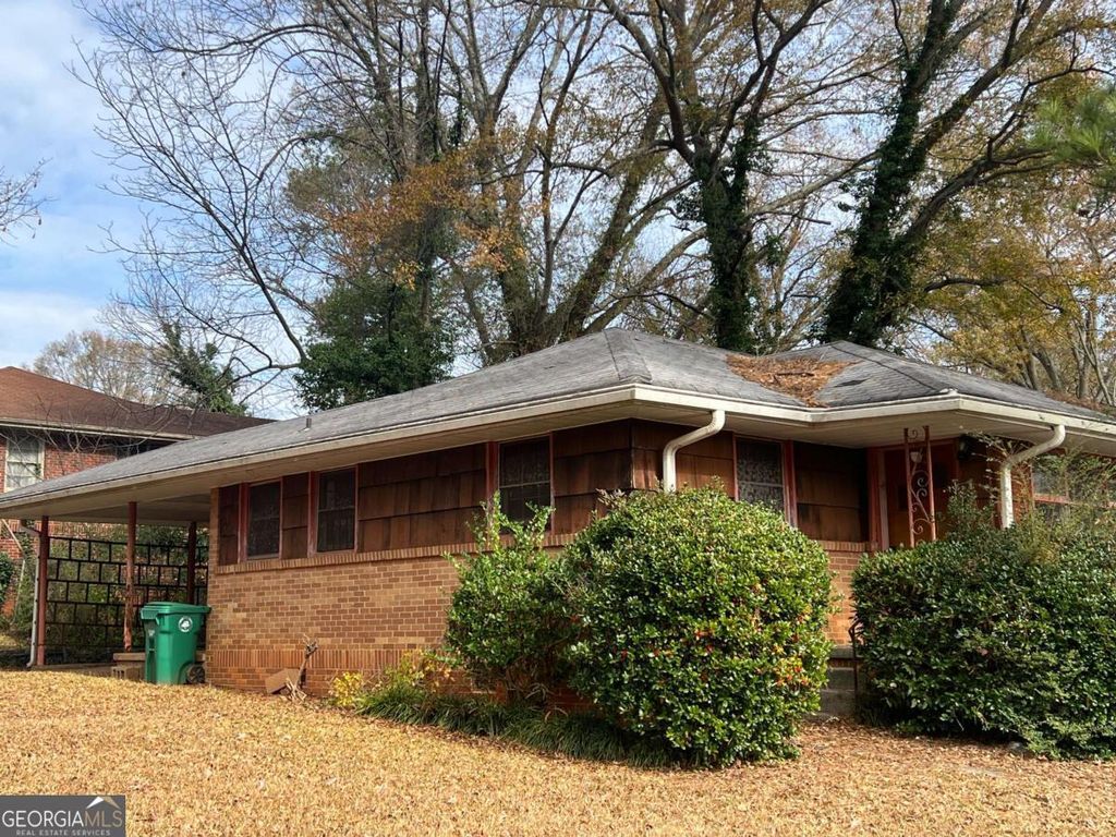 Photo of 2090 Cherry Lane, Decatur, GA 30032 (MLS # 10661015)