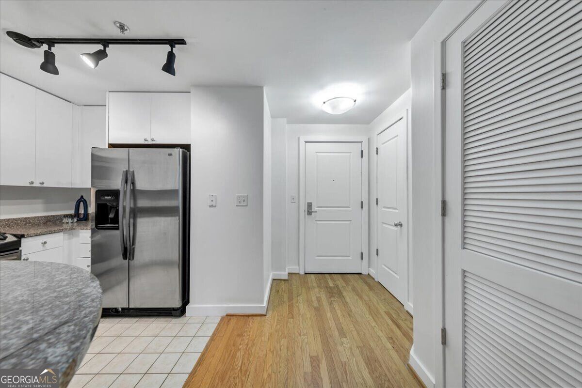 3338 Peachtree RD NE 705