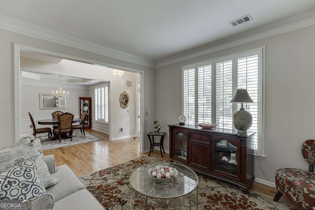 3349 Collier PT
