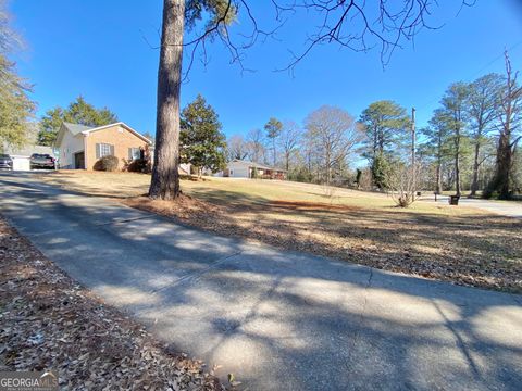 A home in Barnesville