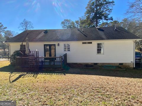 A home in Barnesville