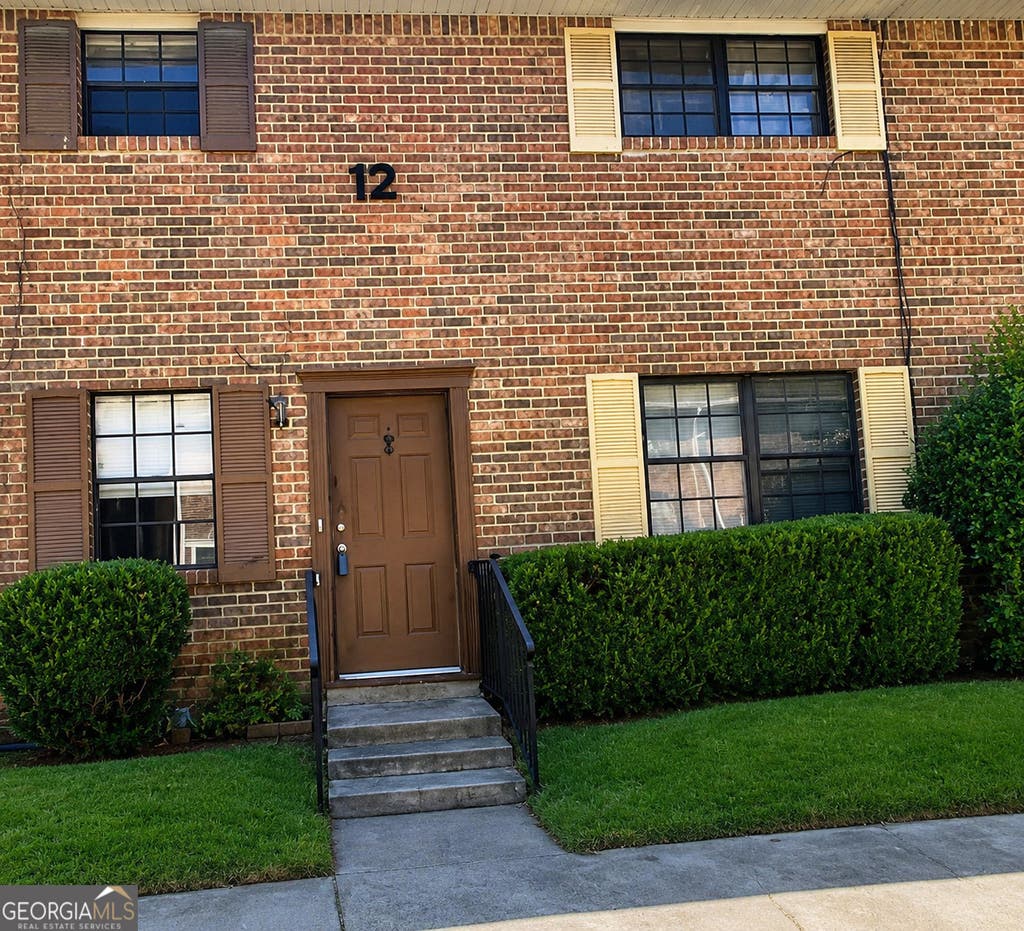 Photo of 6354 Shannon Parkway, Union City, GA 30291 (MLS # 10813136)