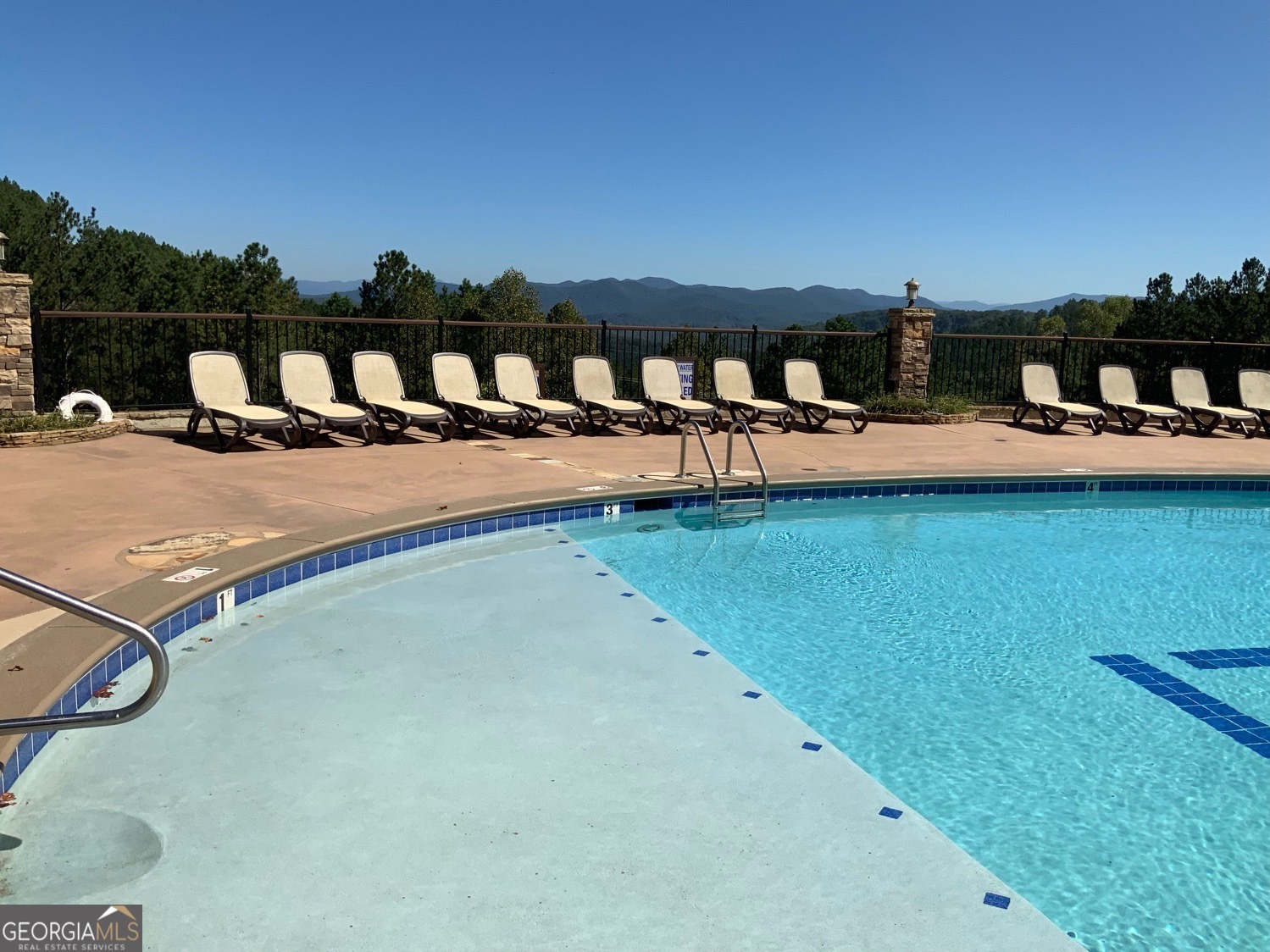 1424 Ridge Pointe WAY