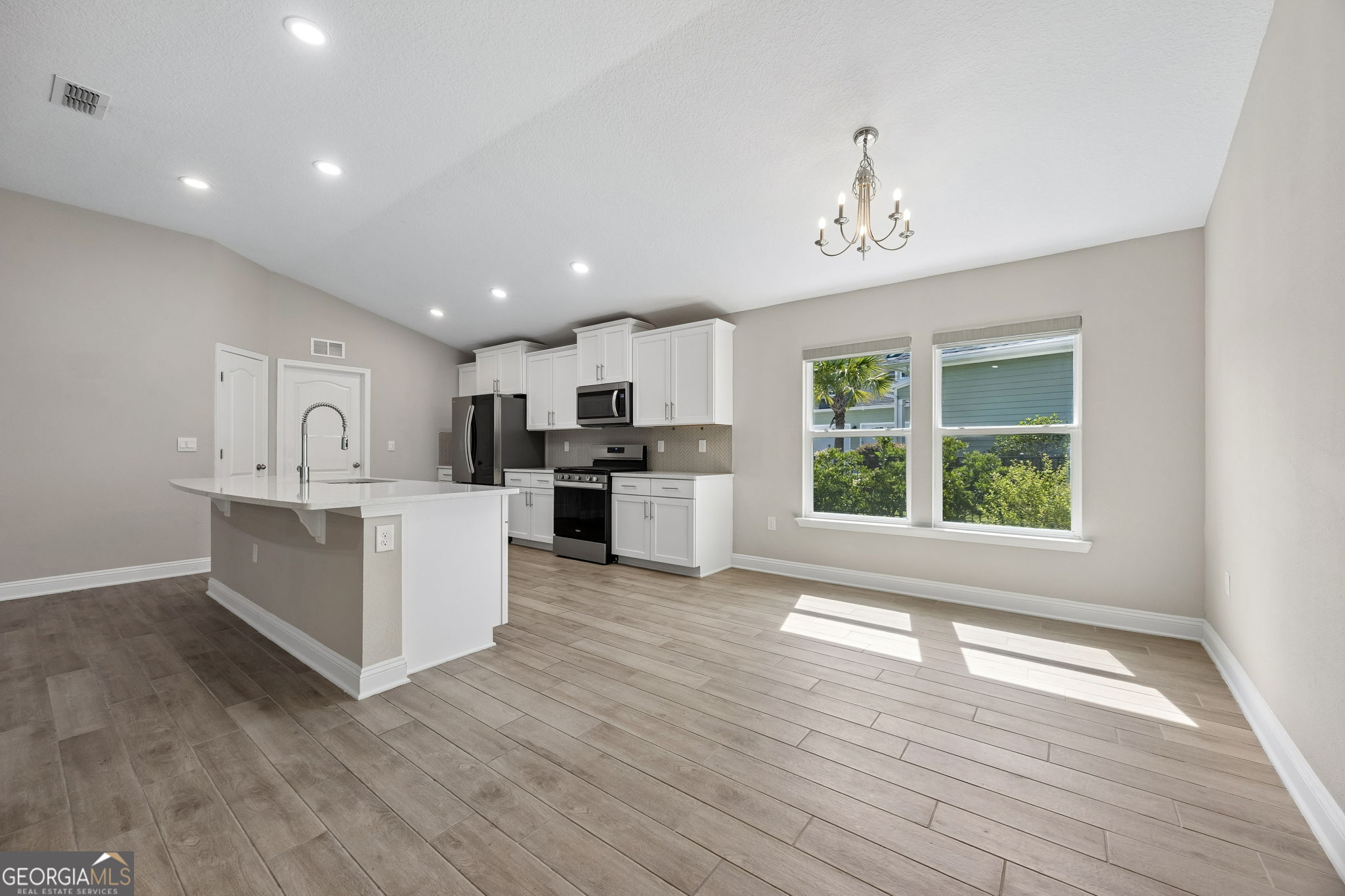 Picture for the property 10764705, 4 beds, 3 baths