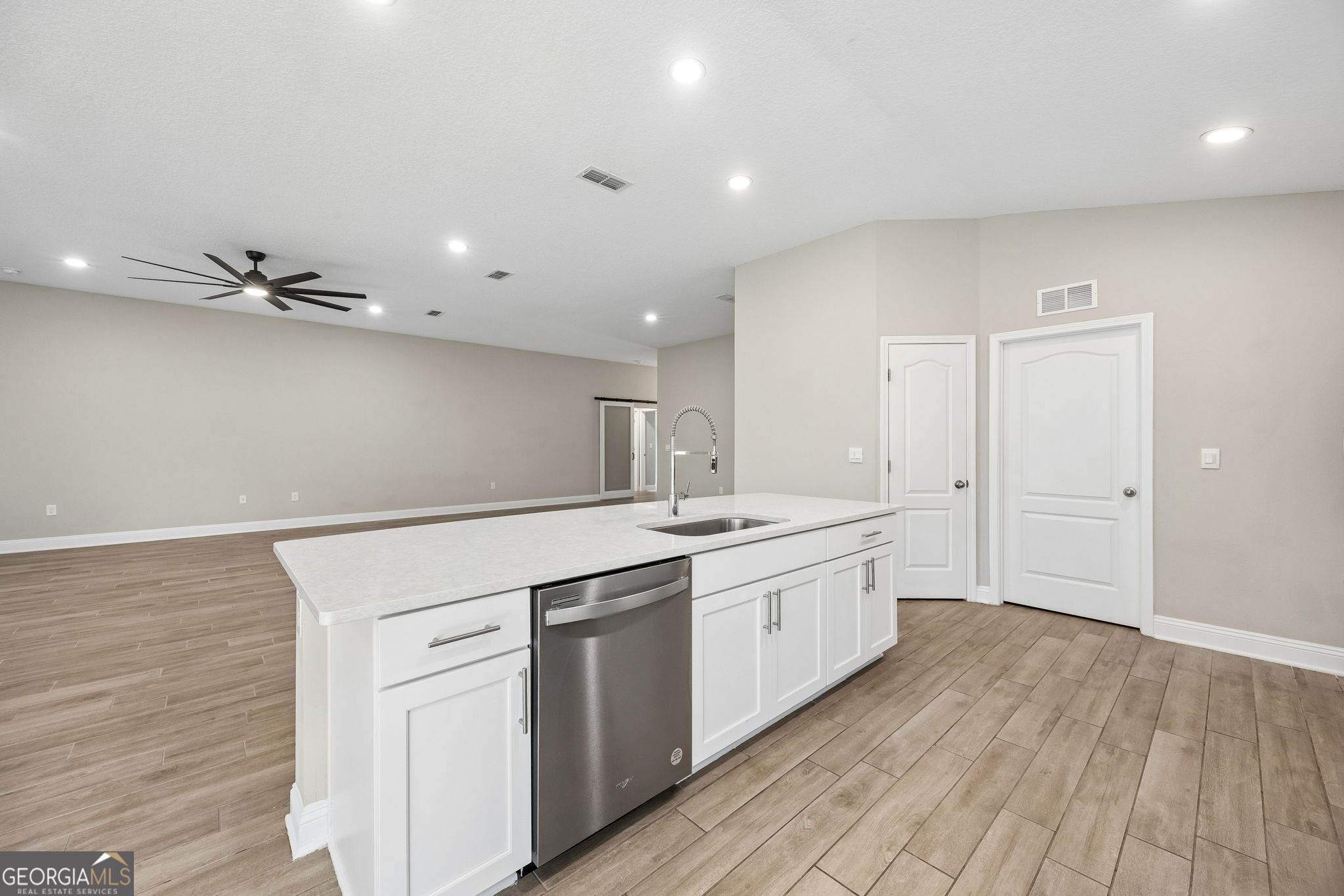 Picture for the property 10764705, 4 beds, 3 baths