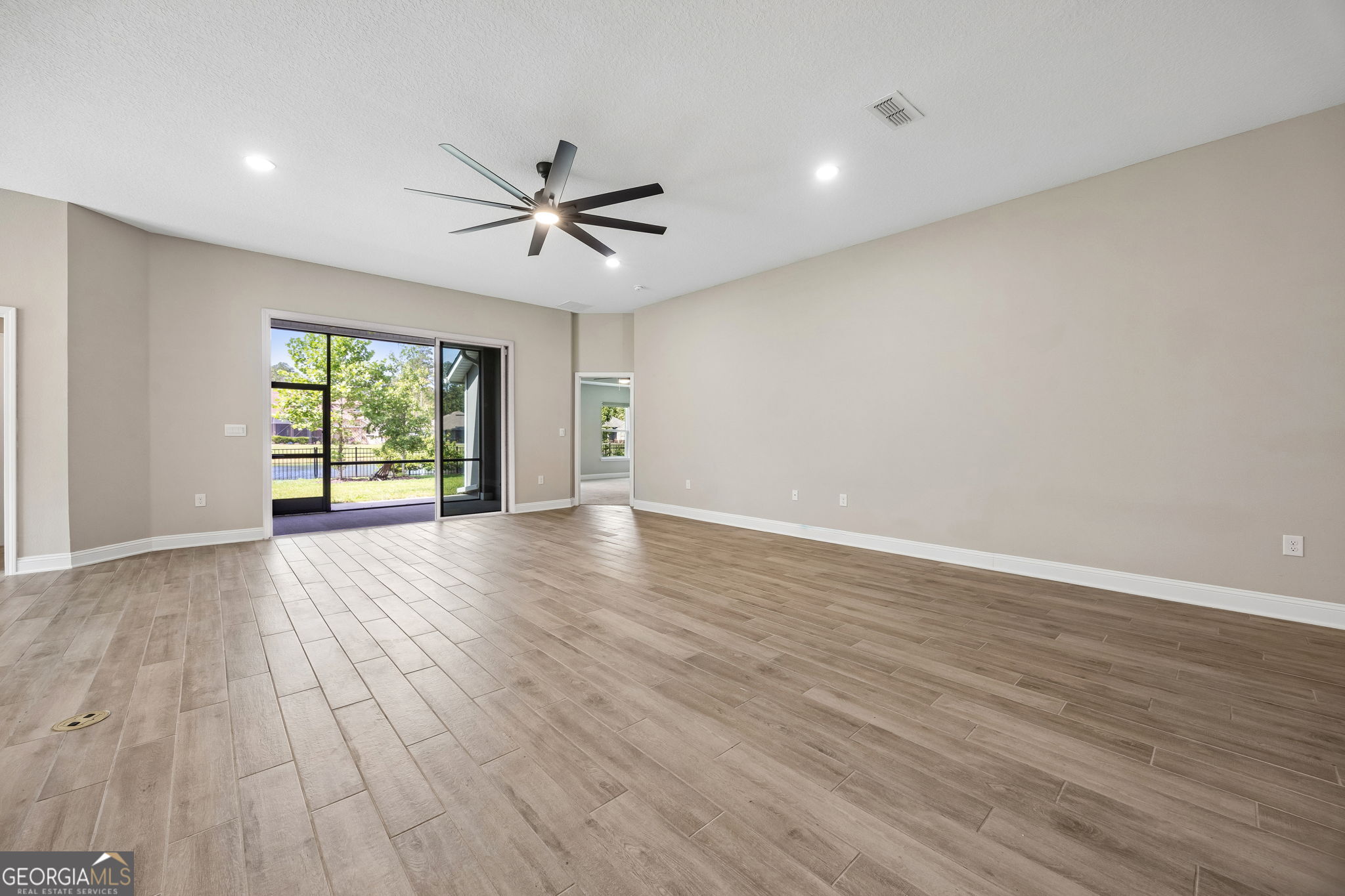 Picture for the property 10764705, 4 beds, 3 baths