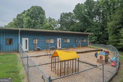 61 Grizzle ST Royston GA 30662