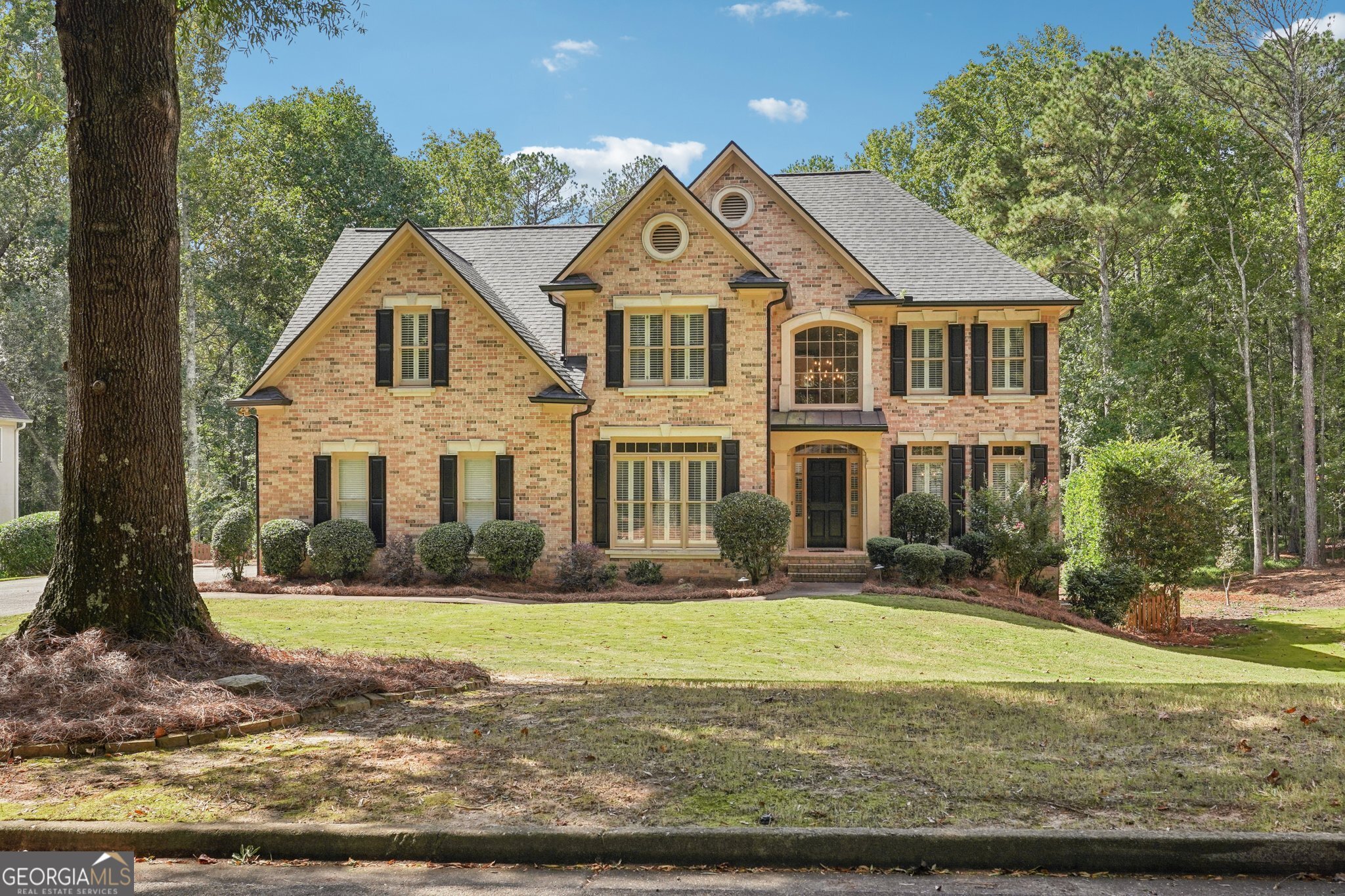 338 Grand AVE