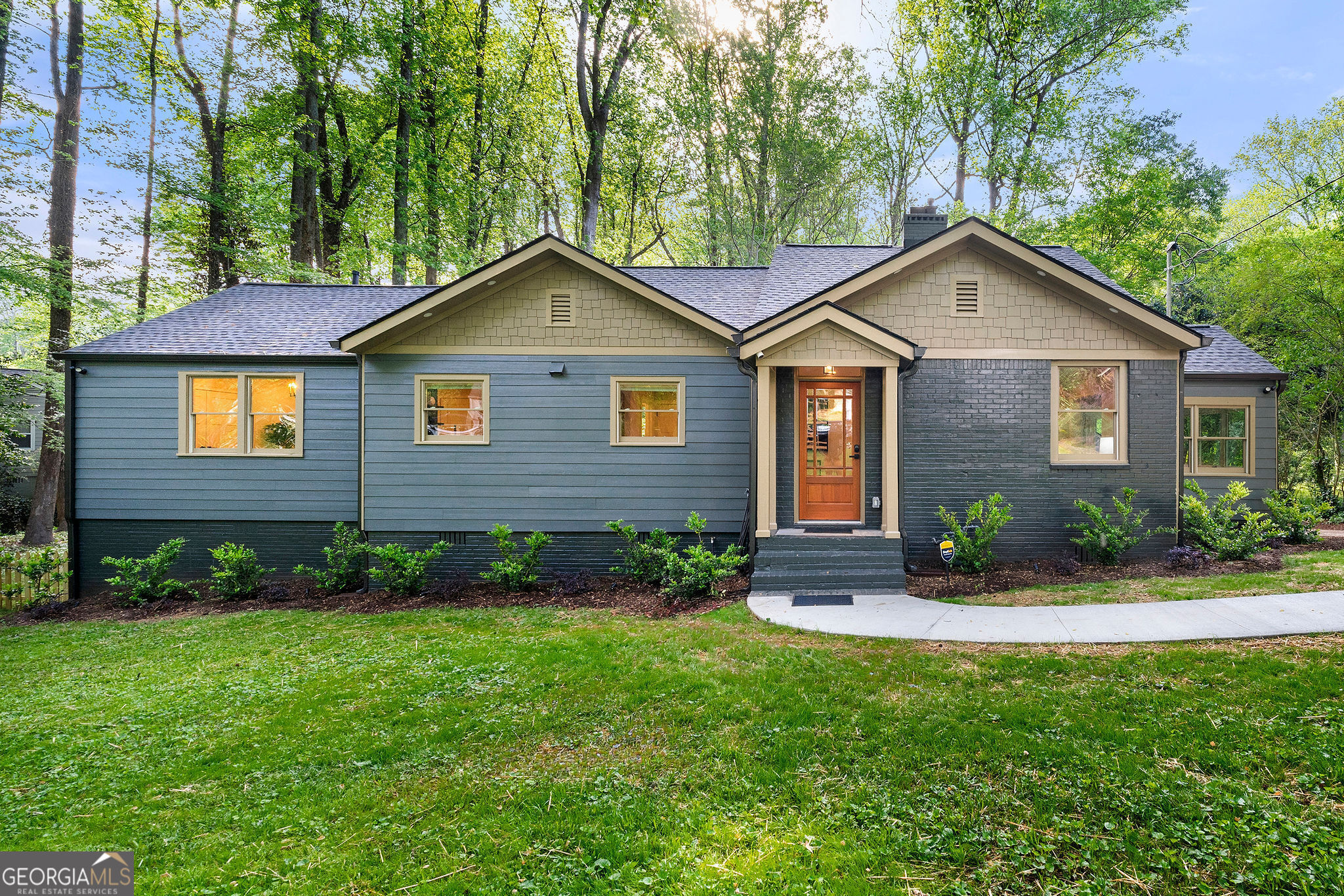 1186 Thomas RD