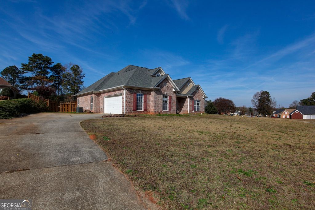 Photo of 500 Soho Place, Locust Grove, GA 30248 (MLS # 10664979)