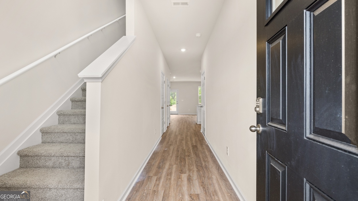 208 Kenmore CIR