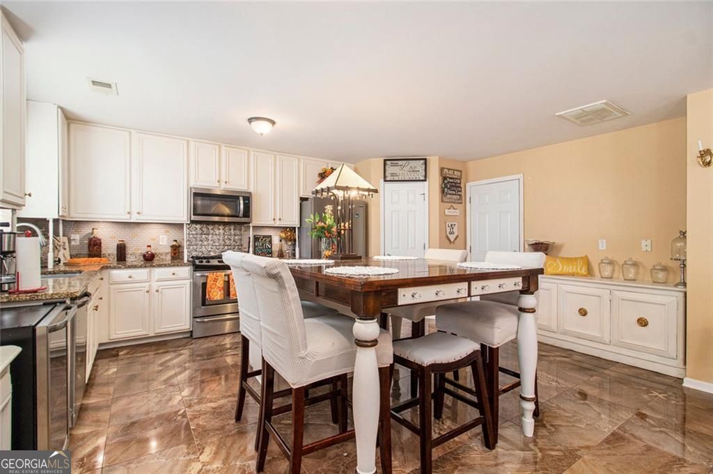 511 Princeton DR