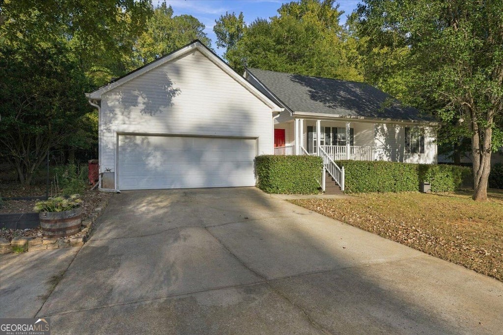Photo of 189 Howard Court, Gray, GA 31032 (MLS # 10879754)