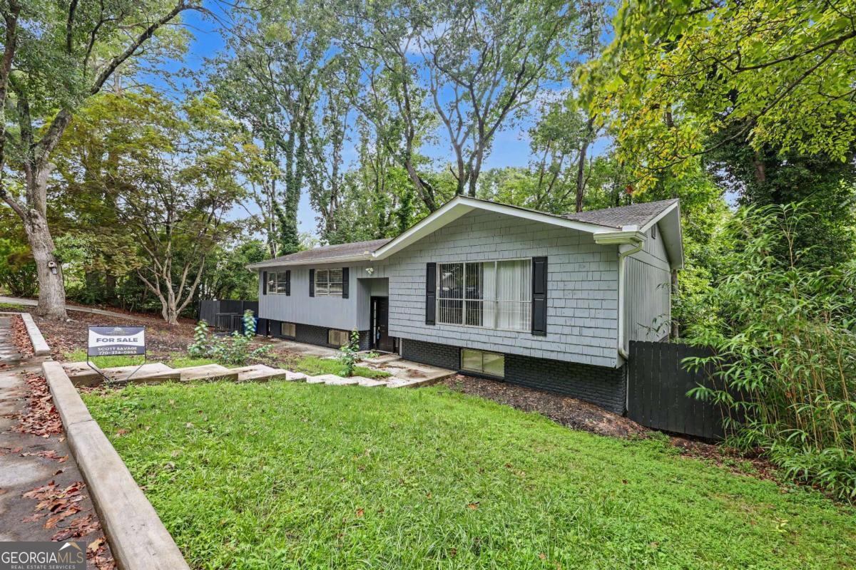 2276 Skyline DR