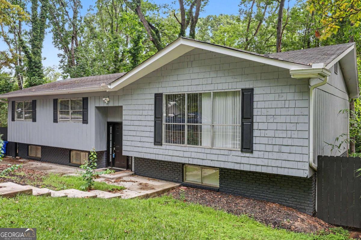 2276 Skyline DR