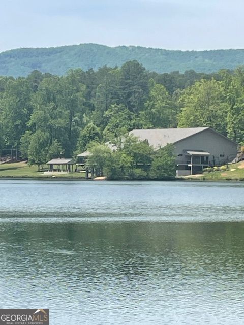 LOT 13 Woodbrier