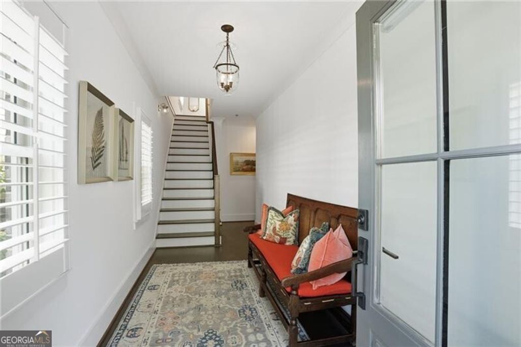 Photo of 138 Rigby Street NE, Marietta, GA 30060 (MLS # 10742301)