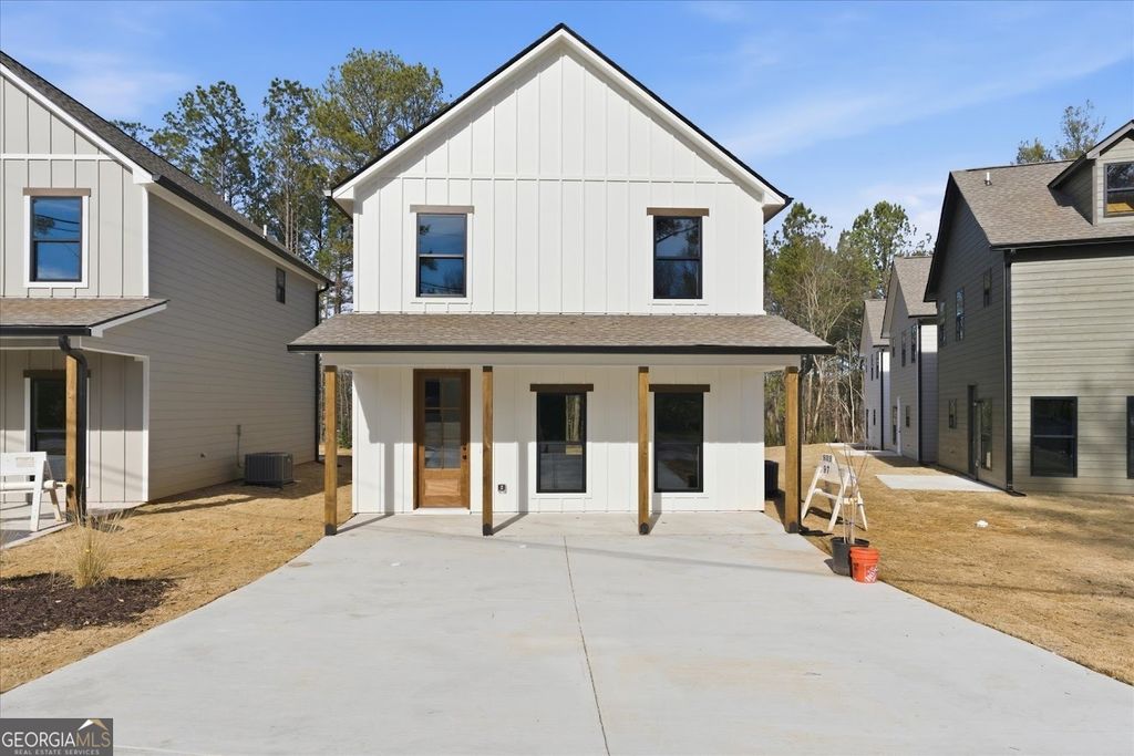 Photo of 97 Carroll Circle, Carrollton, GA 30117 (MLS # 10684287)