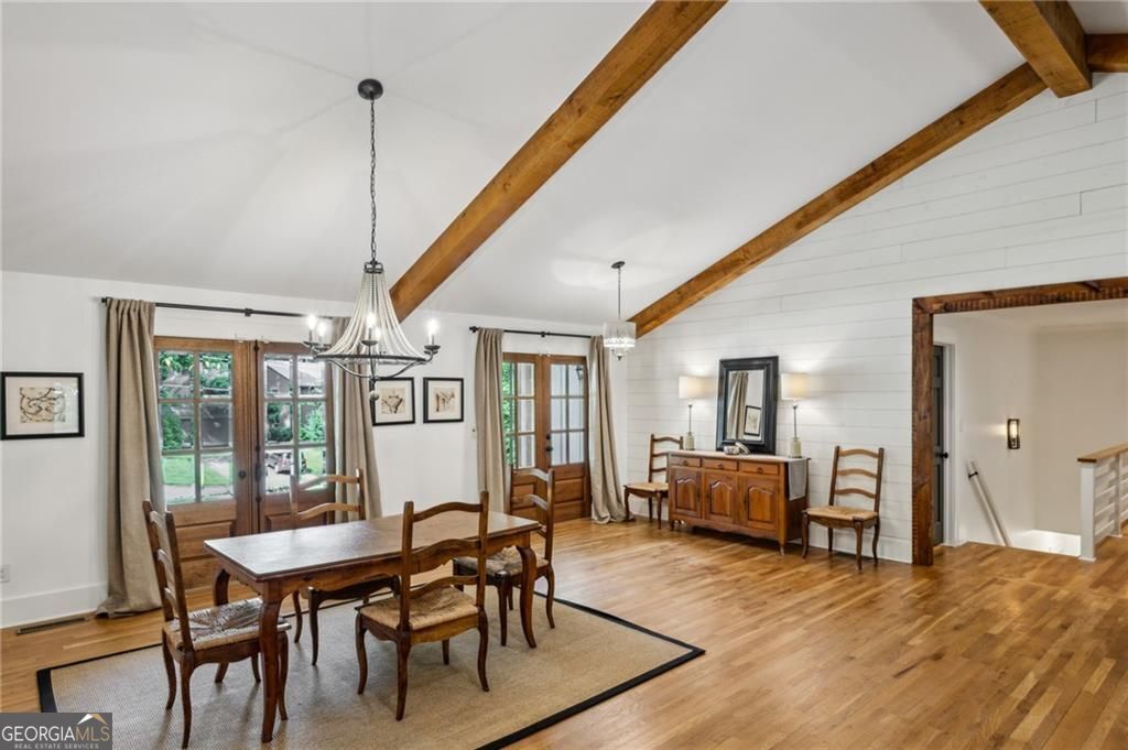 Sandy Springs, Georgia 30328, United States, 5 Bedrooms Bedrooms, ,5 BathroomsBathrooms,Residential,Active,156232