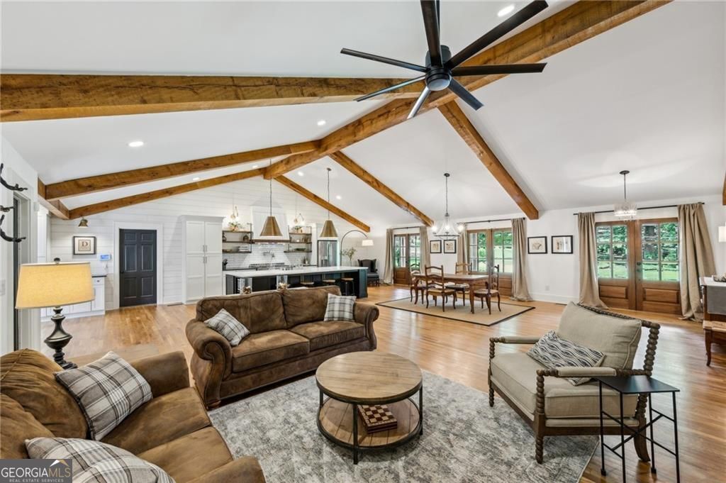 Sandy Springs, Georgia 30328, United States, 5 Bedrooms Bedrooms, ,5 BathroomsBathrooms,Residential,Active,156232