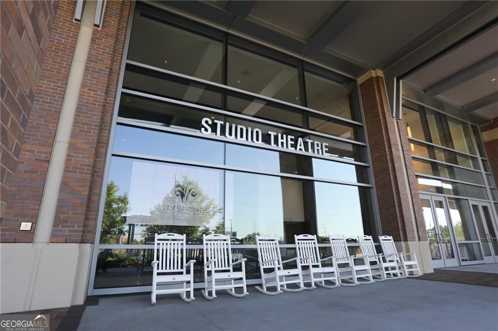 Sandy Springs, Georgia 30328, United States, 5 Bedrooms Bedrooms, ,5 BathroomsBathrooms,Residential,Active,156232