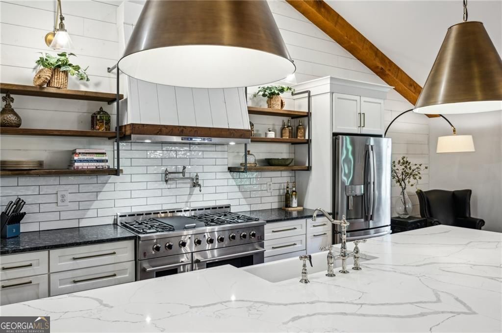 Sandy Springs, Georgia 30328, United States, 5 Bedrooms Bedrooms, ,5 BathroomsBathrooms,Residential,Active,156232