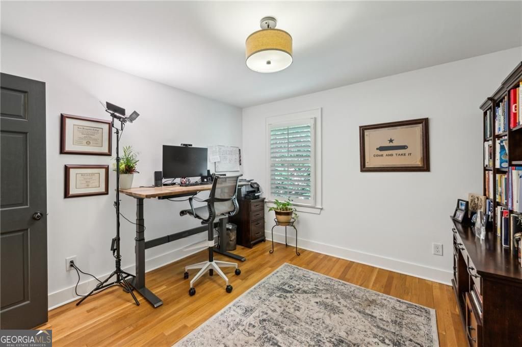 Sandy Springs, Georgia 30328, United States, 5 Bedrooms Bedrooms, ,5 BathroomsBathrooms,Residential,Active,156232