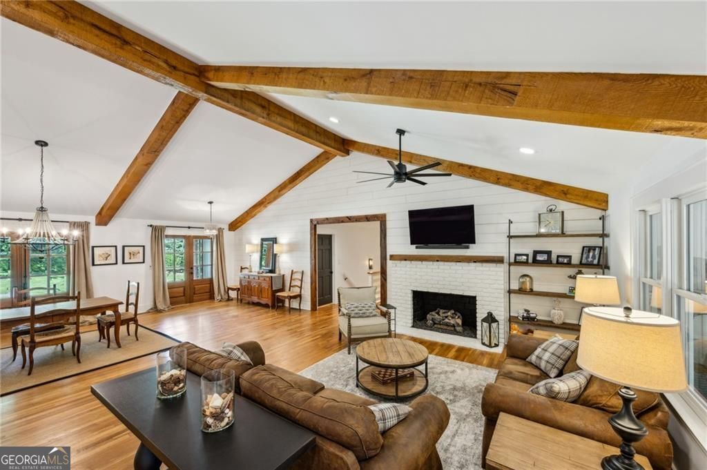 Sandy Springs, Georgia 30328, United States, 5 Bedrooms Bedrooms, ,5 BathroomsBathrooms,Residential,Active,156232